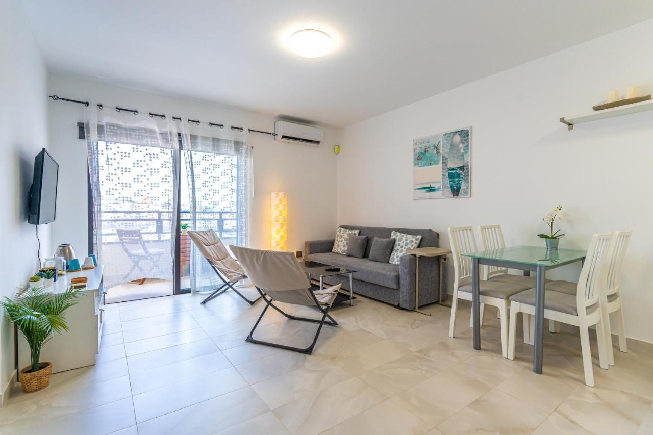 Modern 2-Bedroom Apartment With Stunning View Costa Adeje  Kültér fotó